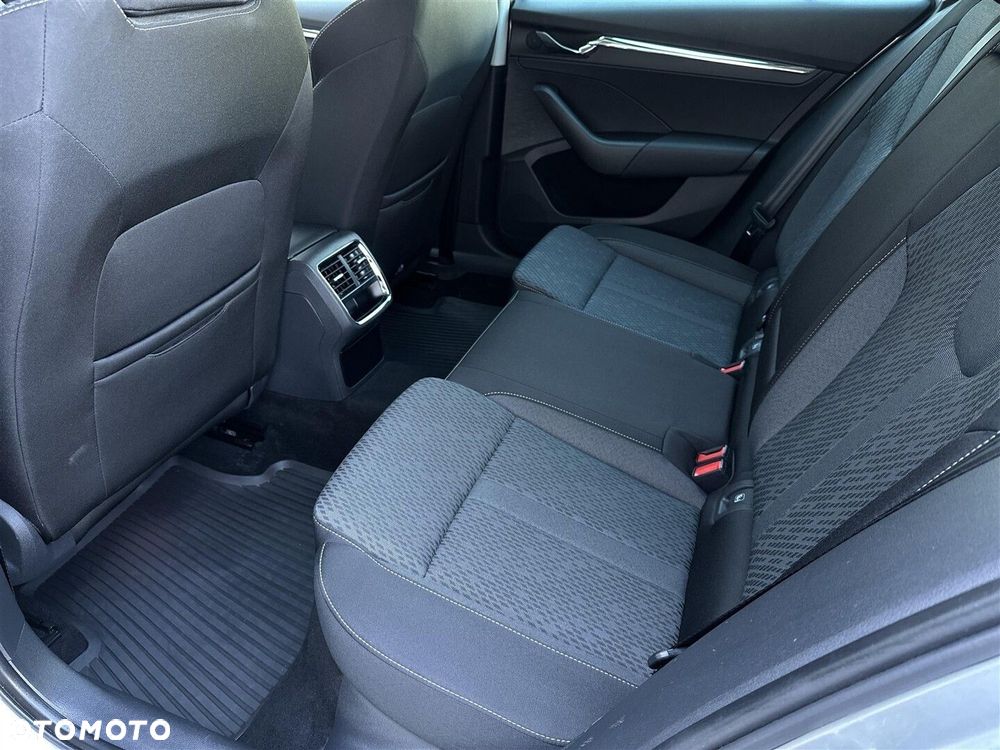 Skoda Octavia 2.0 TSI 4x4 Style DSG - 13