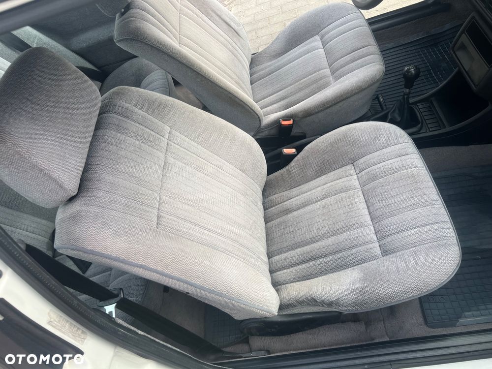 Volkswagen Jetta 1.8 CL - 17