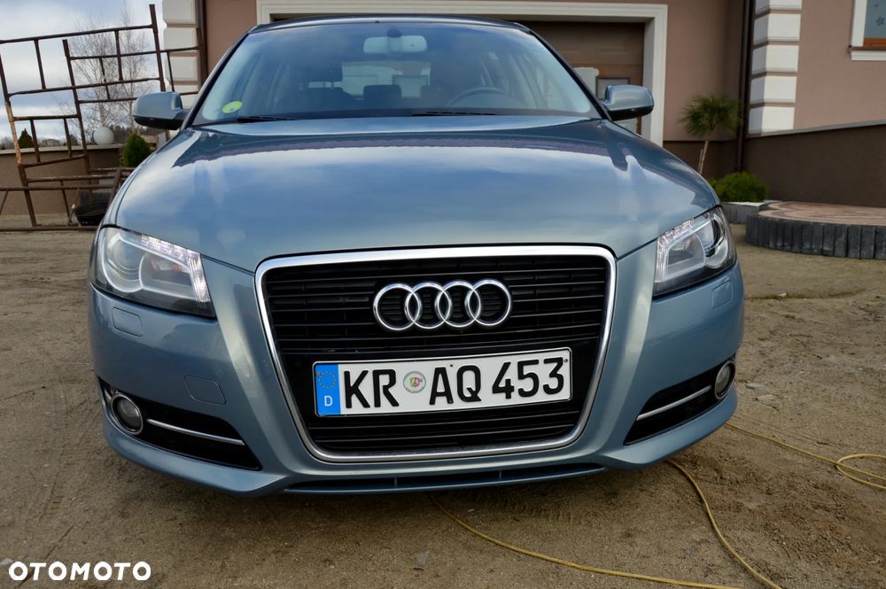 Audi A3 Sportback 1.6 TDI S line Sportpaket - 20