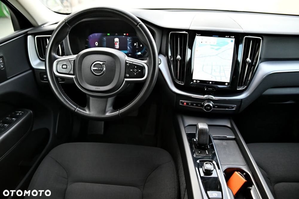 Volvo XC 60 B4 D Geartronic Momentum - 25