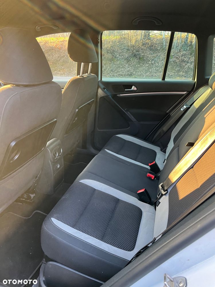 Volkswagen Tiguan 2.0 TDI 4Mot R-Style DSG - 8