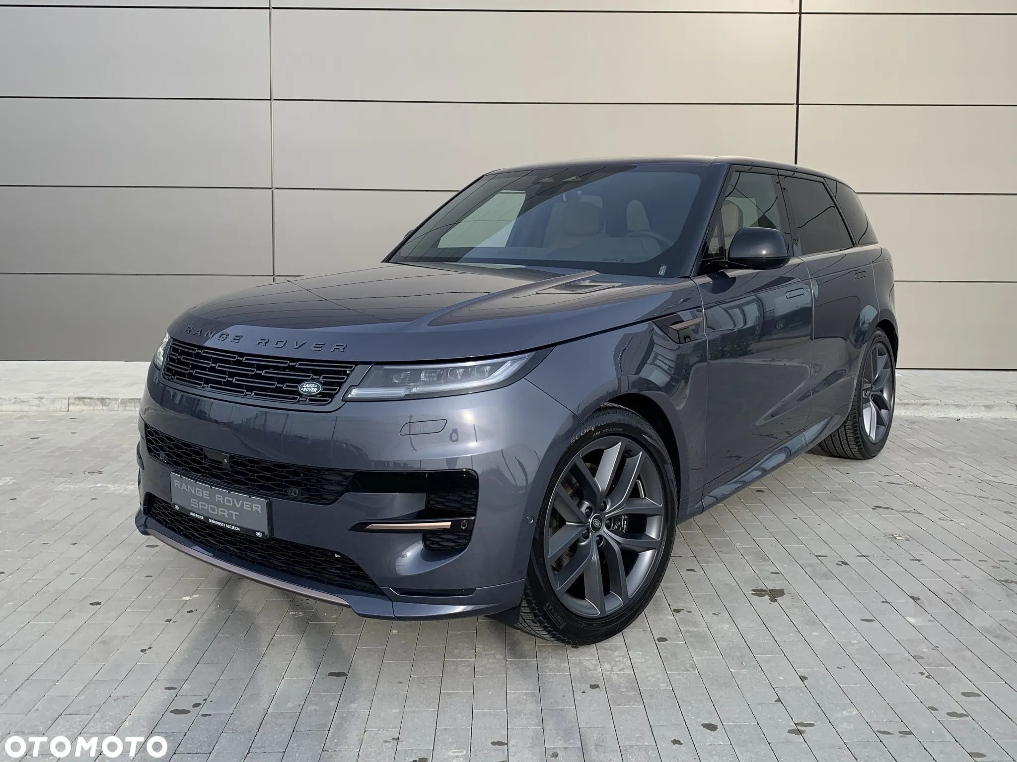 Land Rover Range Rover Sport - 1