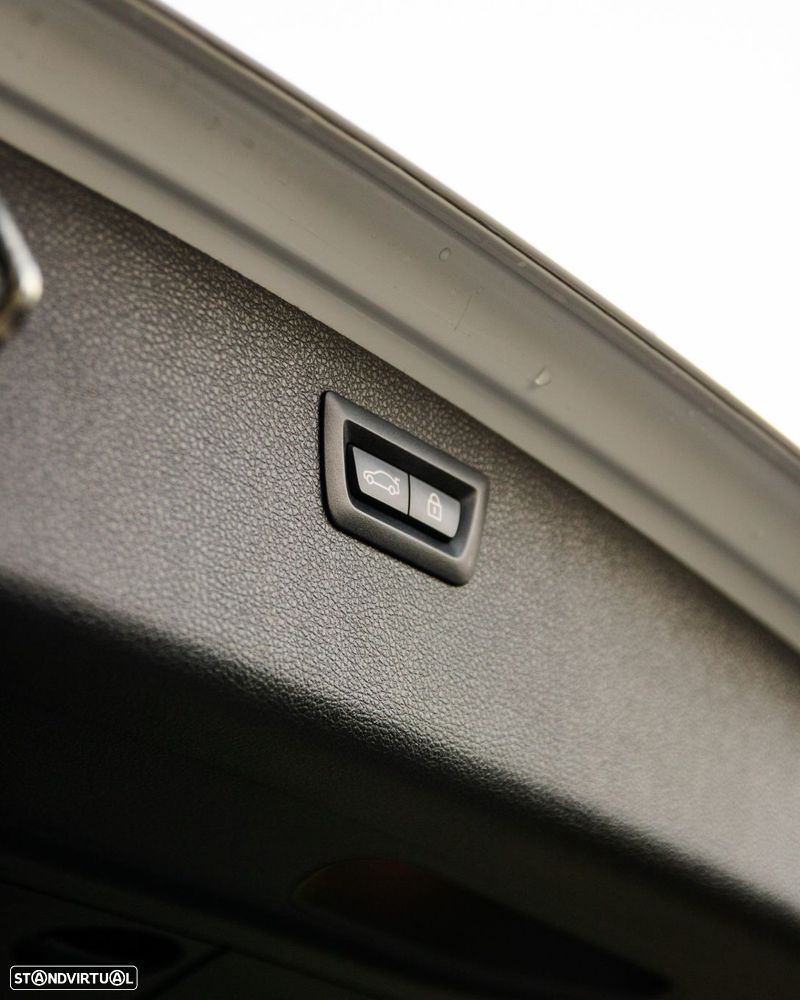 BMW 318 d Touring Auto Line Sport - 19