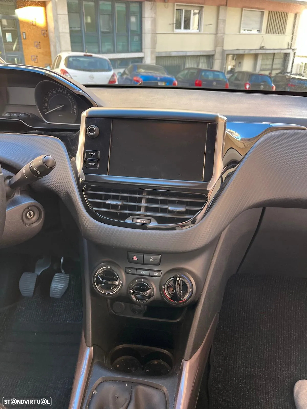 Peugeot 2008 1.2 PureTech Active - 10