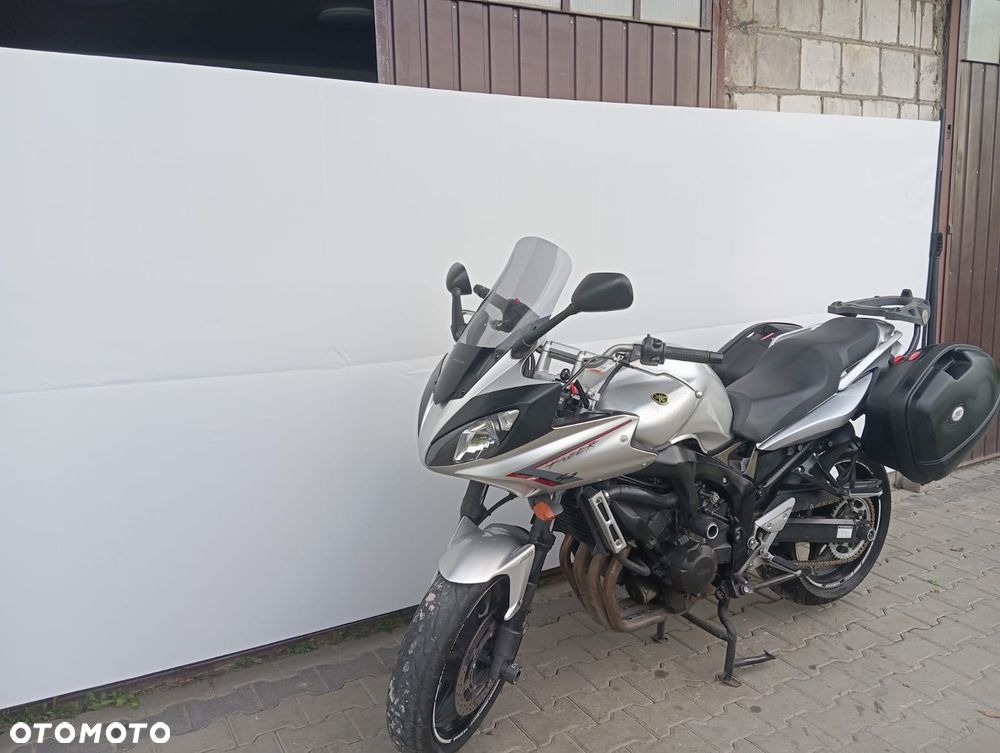 Yamaha FZ6 - 2