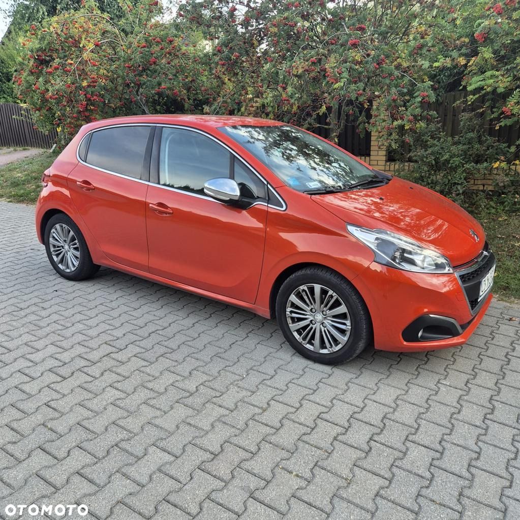 Peugeot 208 1.2 PureTech Allure - 1