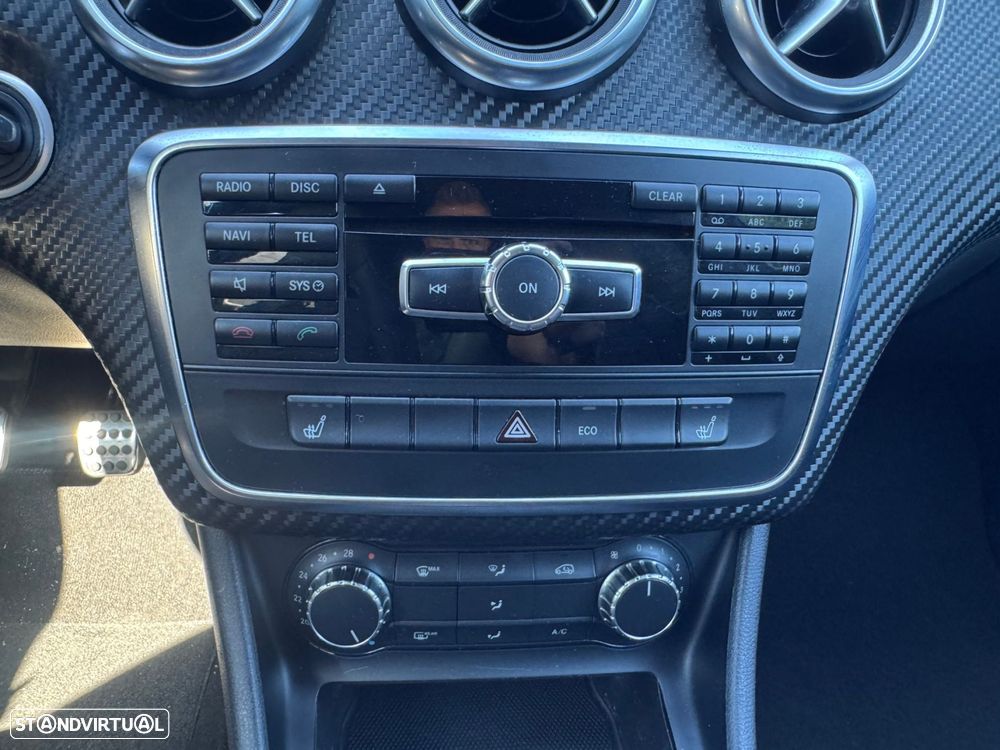 Mercedes-Benz A 200 CDi BE AMG Line - 25