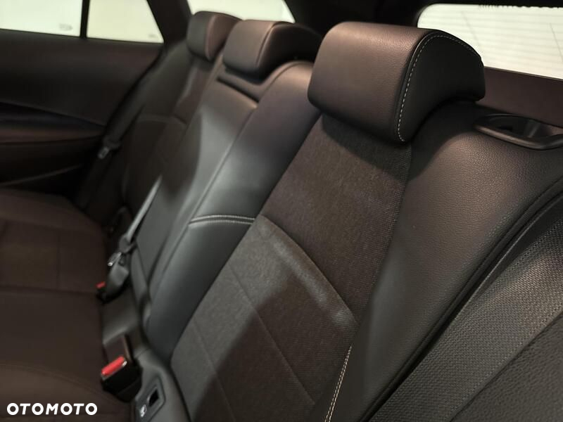 Toyota Corolla - 20