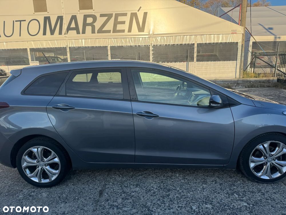 Hyundai i30 1.6 CRDi Premium - 5