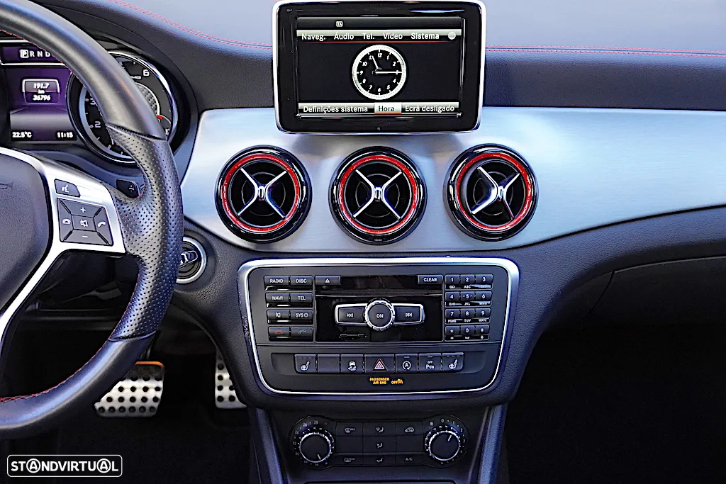 Mercedes-Benz GLA 45 AMG 4-Matic - 29