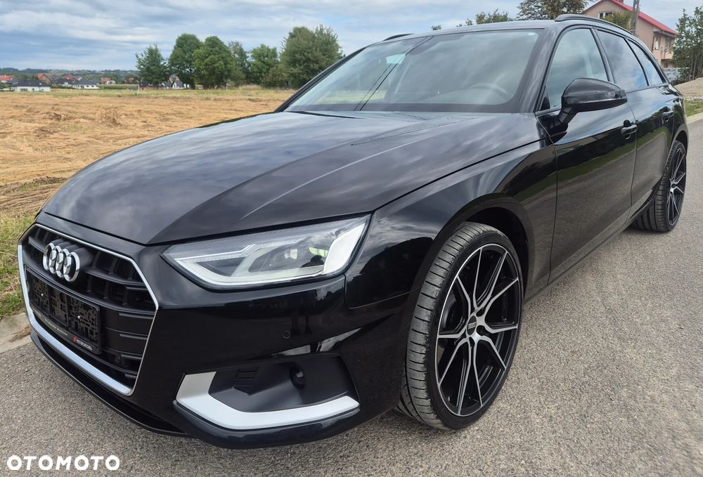Audi A4 Avant 35 TDI S tronic S line - 1