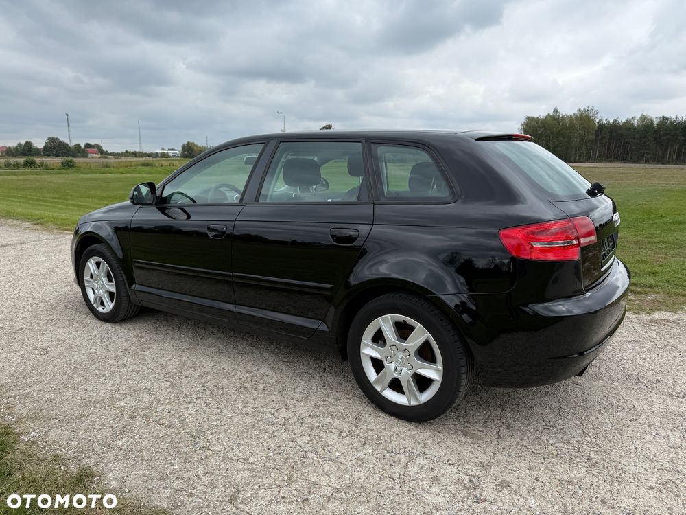 Audi A3 Sportback 1.6 Attraction - 11