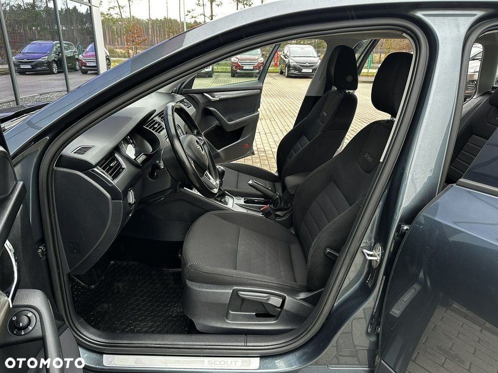 Skoda Octavia 2.0 TDI 4x4 Scout - 12