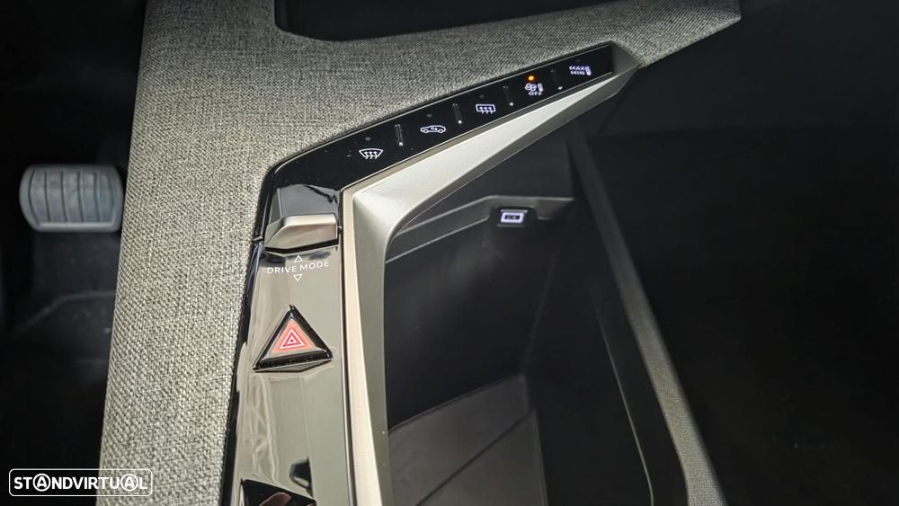 Peugeot 5008 1.2 Hybrid Allure e-DCS6 - 16