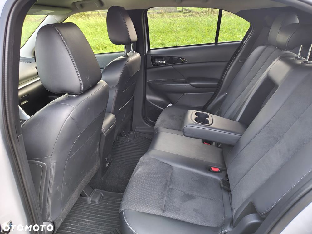Mitsubishi Eclipse Cross - 18