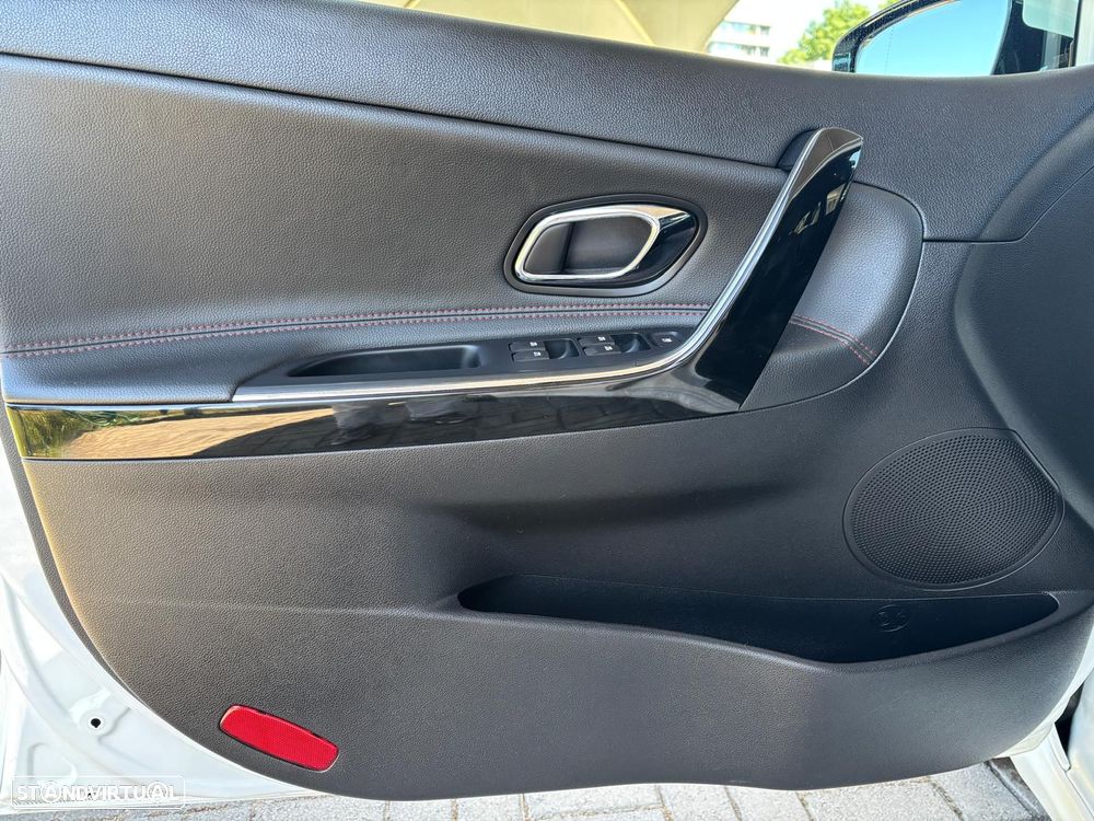 Kia Ceed 1.6 T-GDI GT - 23