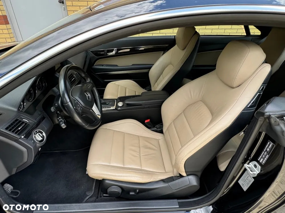 Mercedes-Benz Klasa E 250 CGI BlueEffICIENCY - 19