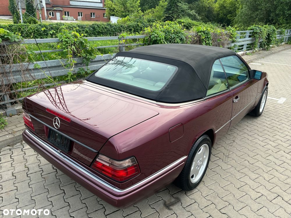 Mercedes-Benz Klasa E - 17