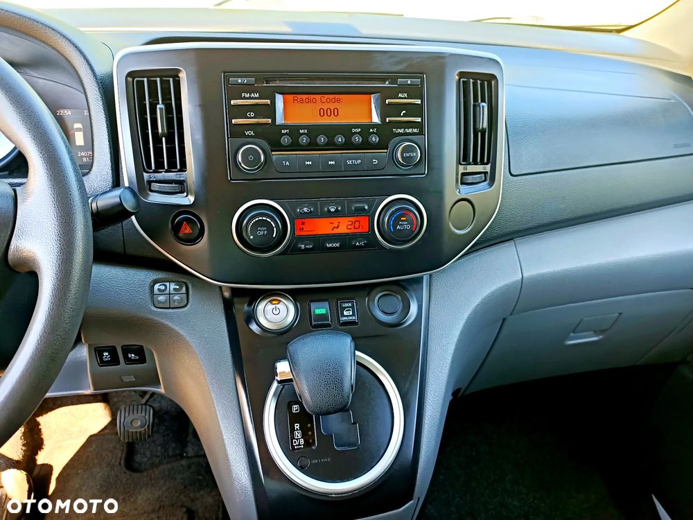 Nissan ENV 200 Maxi - 19