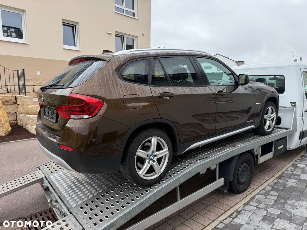 BMW X1 xDrive20d - 16