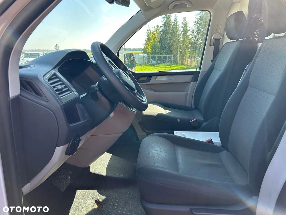 Volkswagen Transporter - 9