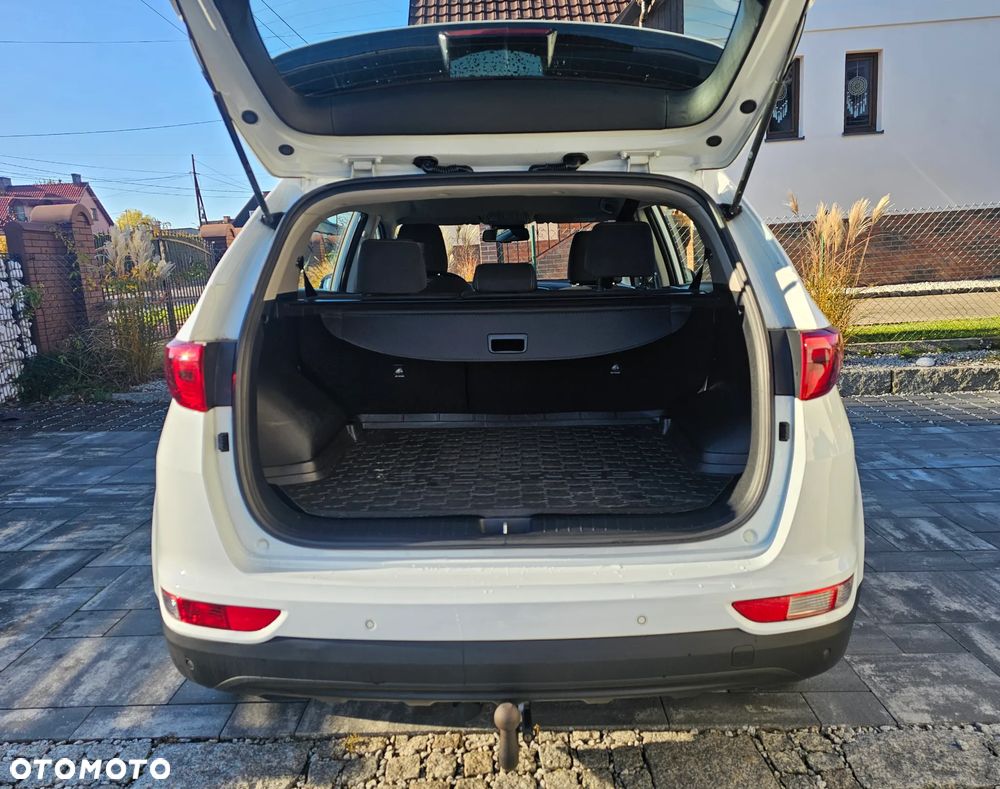 Kia Sportage 1.6 GDI Black Edition 2WD - 9