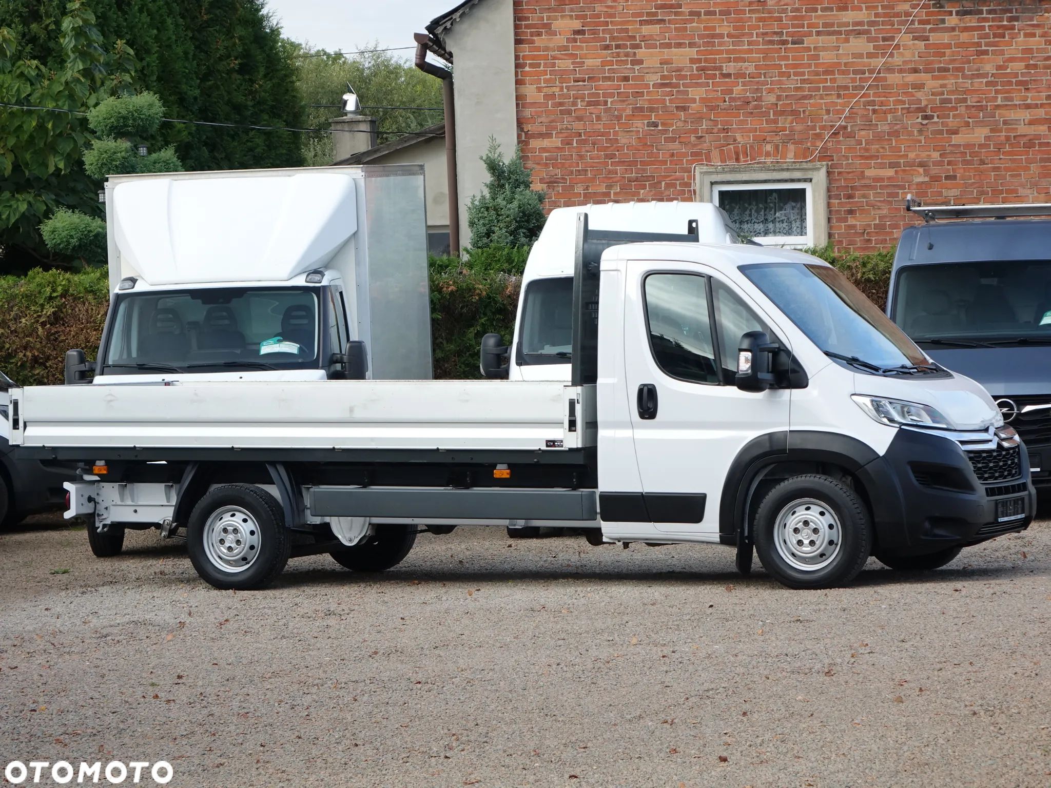 Citroën Jumper 3-osobowy Skrzyniowy Długa Skrzynia 4.2m - 1