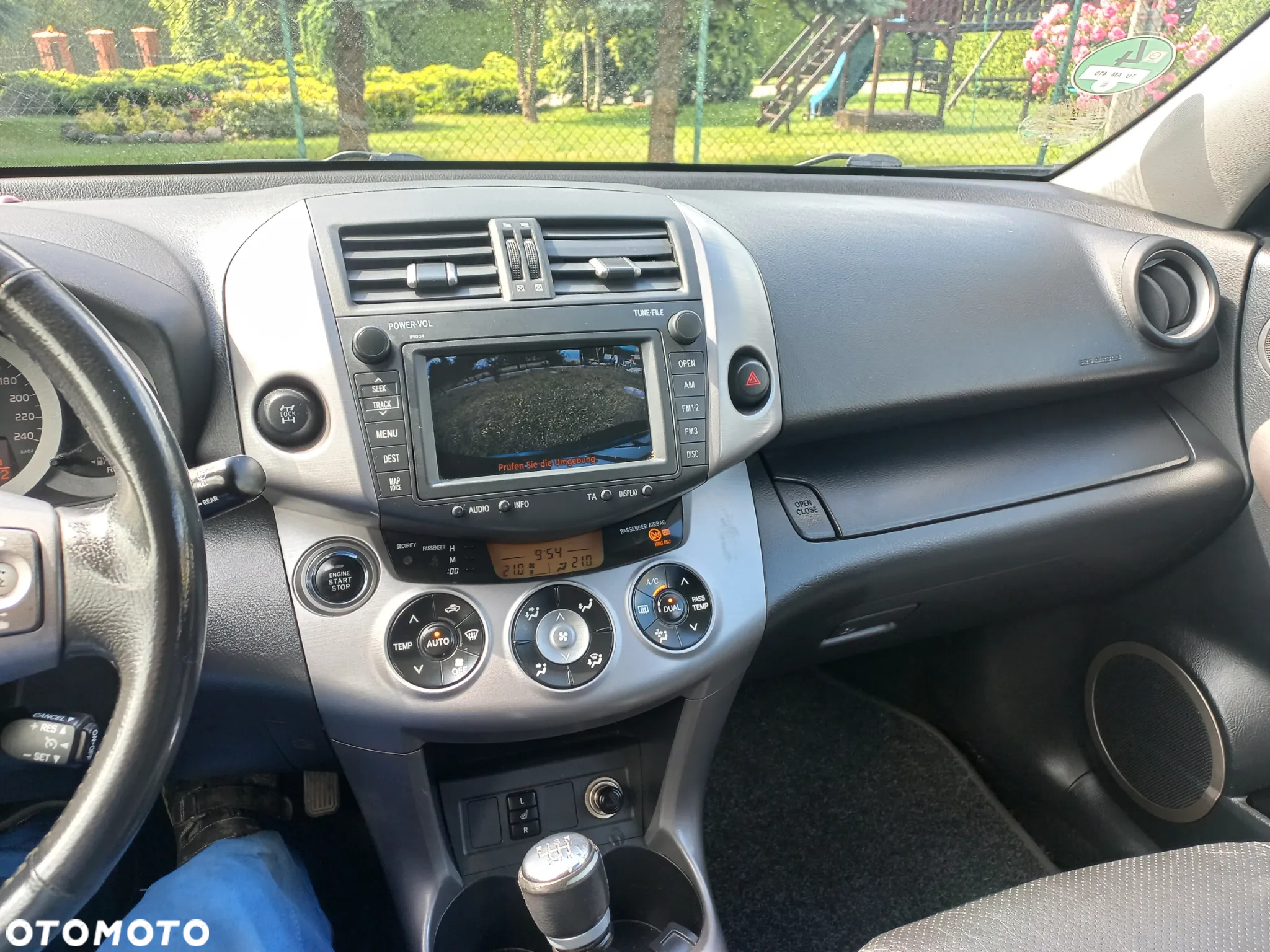 Toyota RAV4 - 9