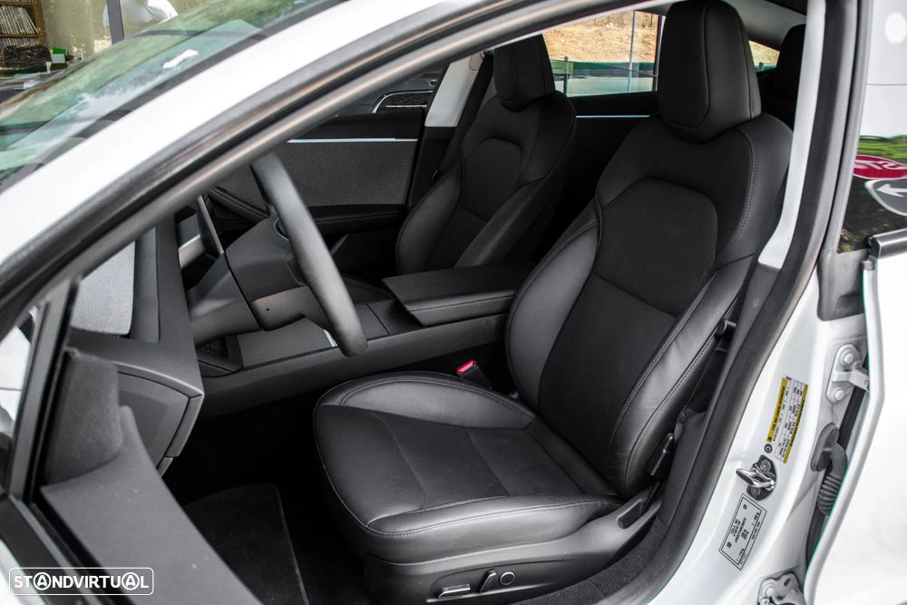 Tesla Model 3 Standard Range Plus RWD - 24