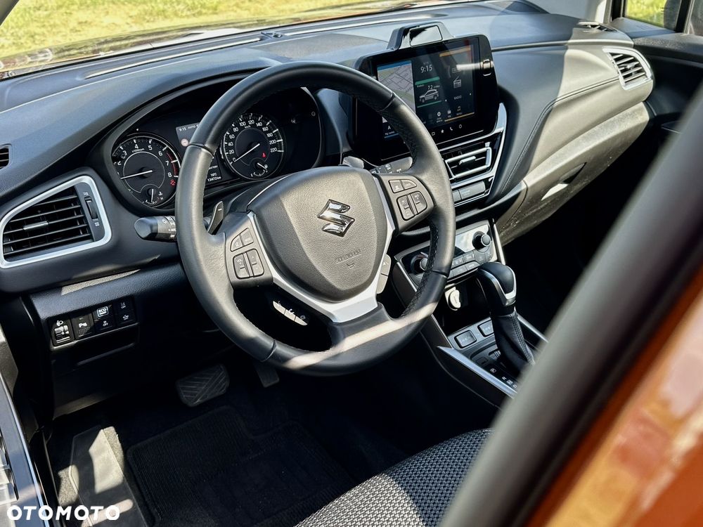 Suzuki S-Cross 1.5 DualJet Hybrid Elegance Sun SP 4WD AGS - 12