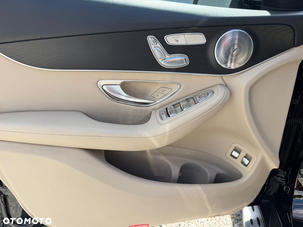 Mercedes-Benz GLC - 23