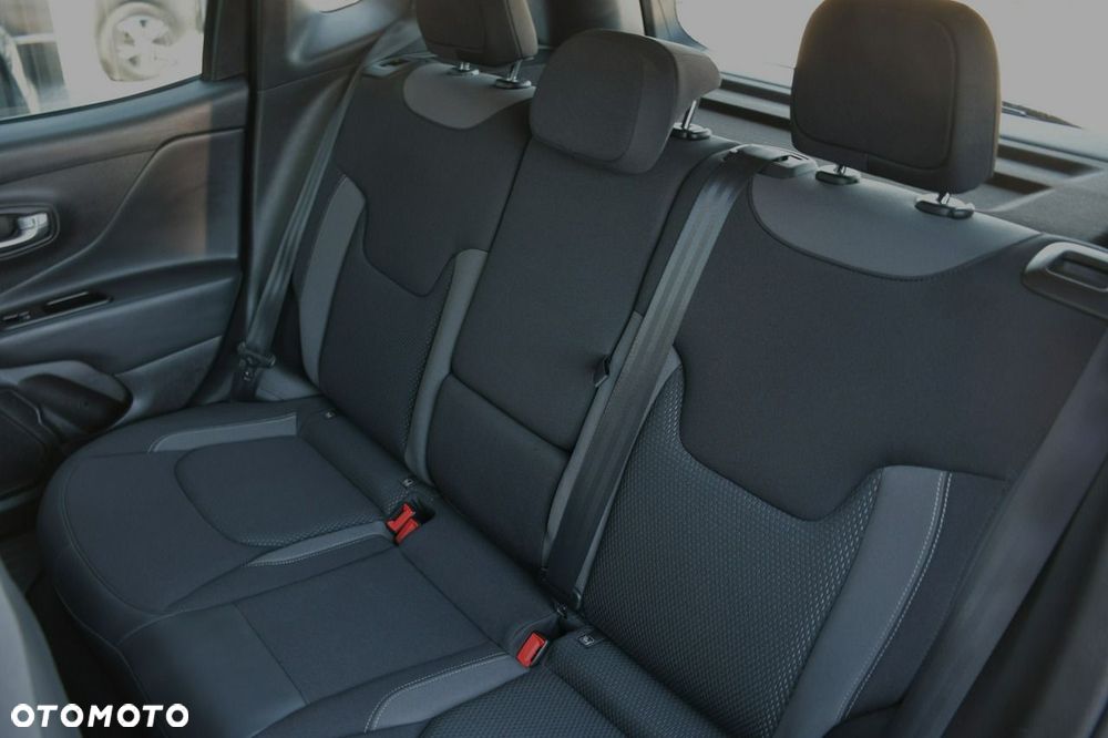 Jeep Renegade 1.3 T-GDI 4xe Automatik Limited - 22
