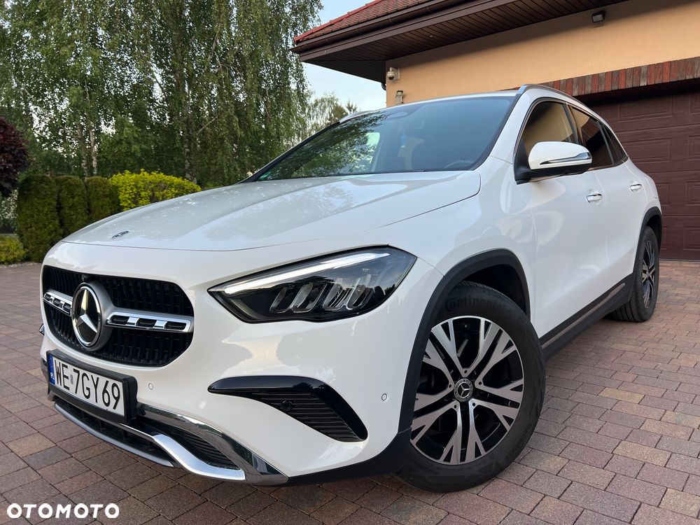 Mercedes-Benz GLA 220 d 4Matic 8G-DCT - 9