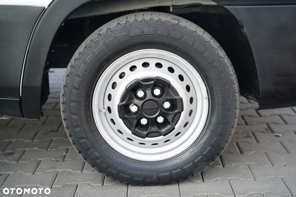 Iveco DAILY 35-140 / WYWROTKA / BRYGADÓWKA - 6 MIEJSC / MANUAL / - 26