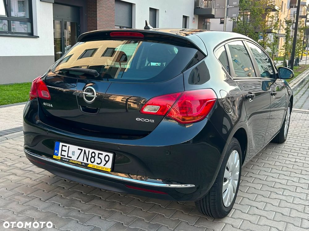 Opel Astra 1.6 CDTI Essentia - 16