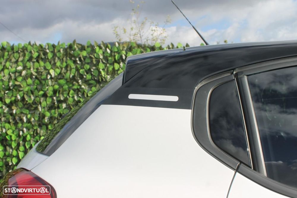 Citroën C3 1.2 PureTech Shine - 32