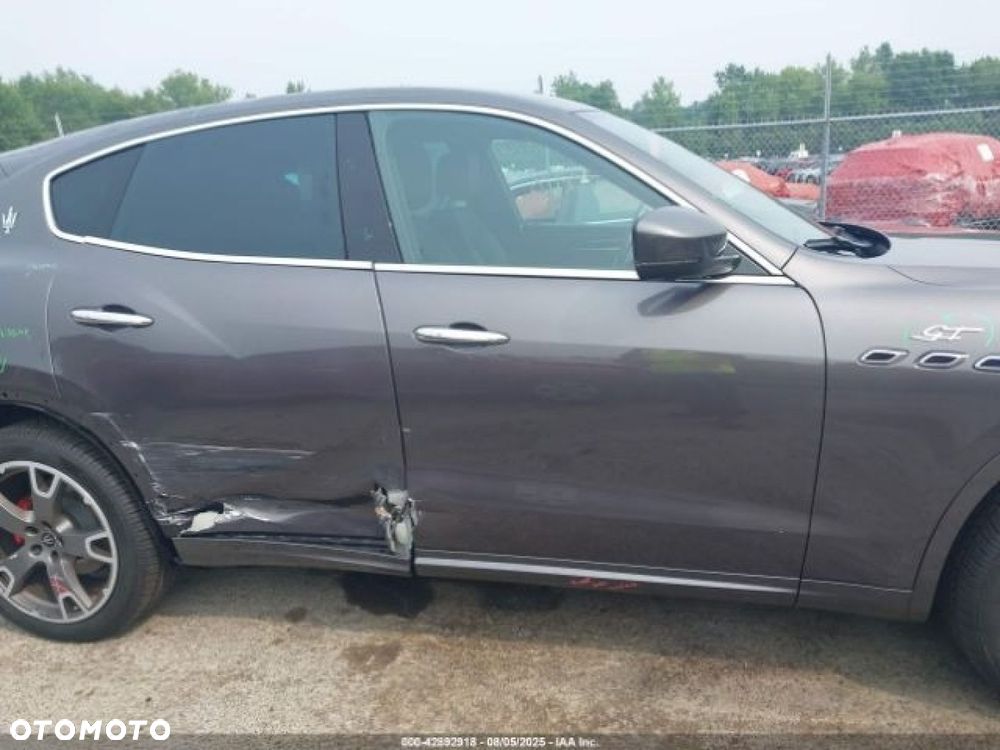 Maserati Levante - 5