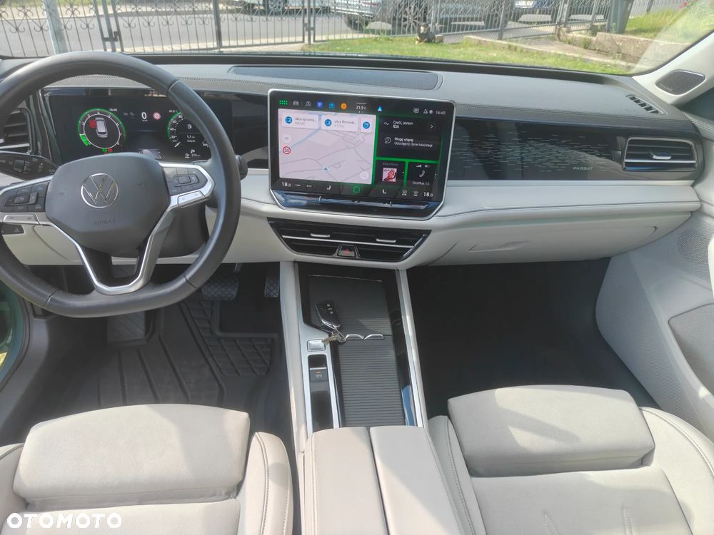 Volkswagen Passat - 8