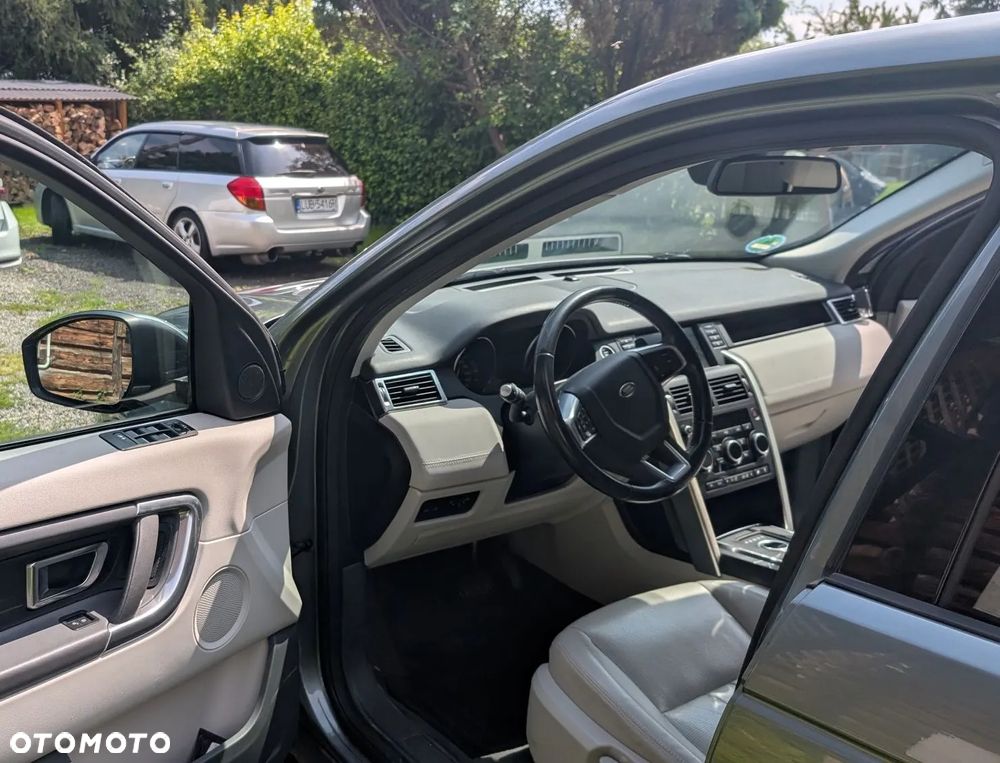 Land Rover Discovery Sport - 6