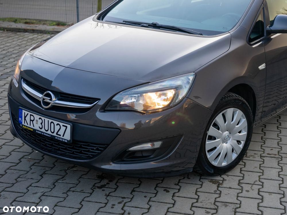 Opel Astra 1.4 T Business EU6 - 4