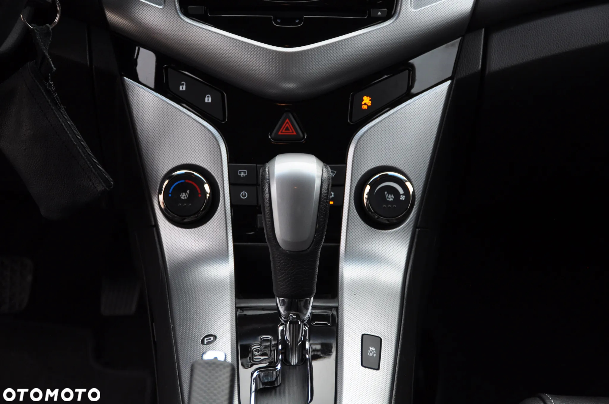 Chevrolet Cruze 1.8 Automatik LTZ - 36
