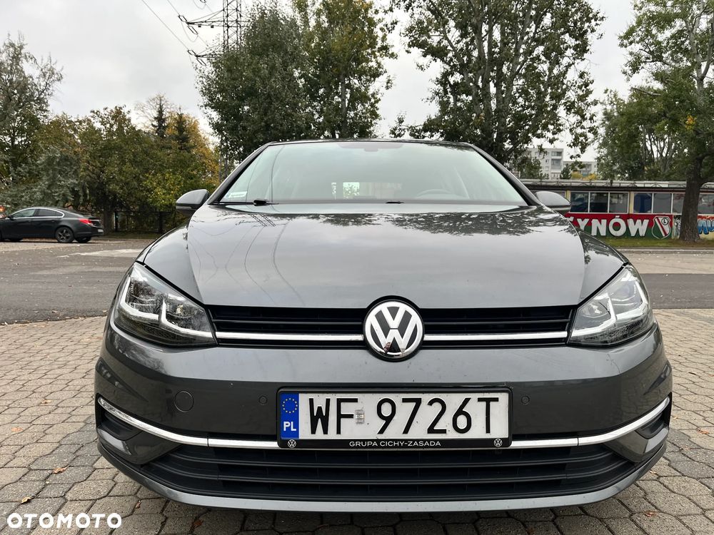 Volkswagen Golf - 8