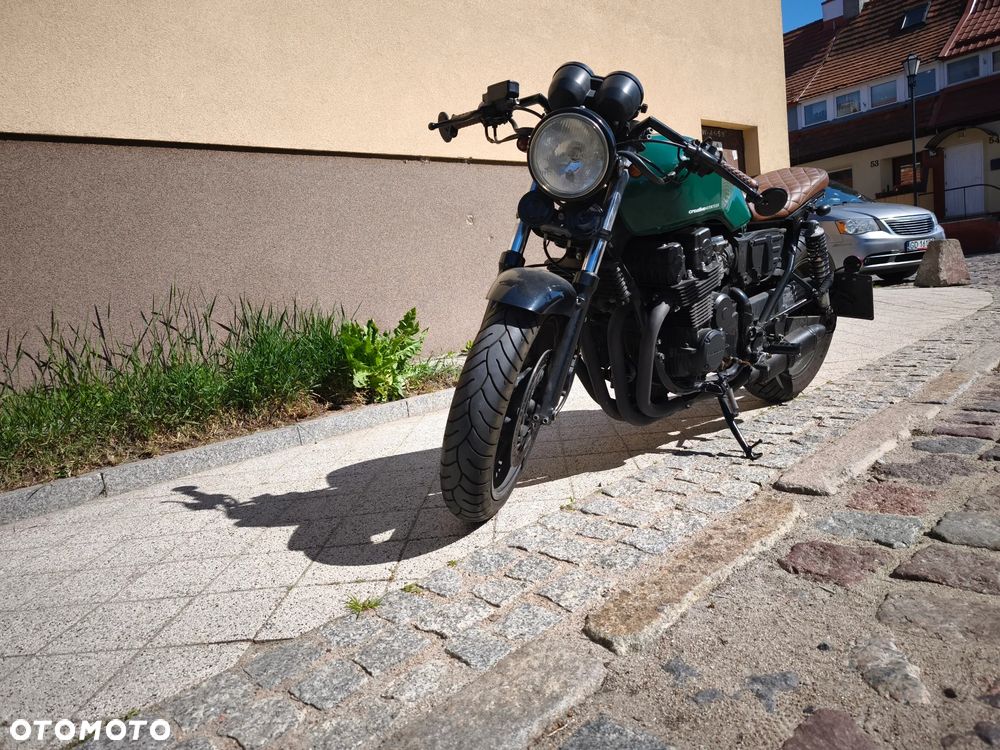 Honda CB - 2