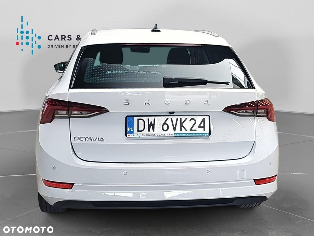 Skoda Octavia 2.0 TDI Ambition DSG - 29