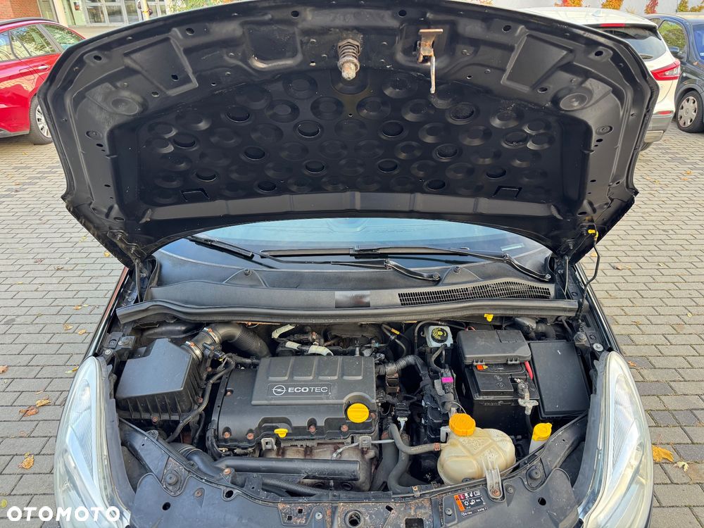 Opel Corsa 1.4 16V Satellite - 15