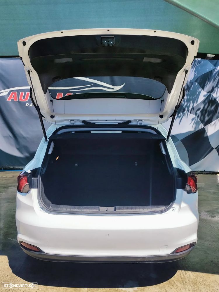 Fiat Tipo 1.3 M-Jet Lounge Tech - 22