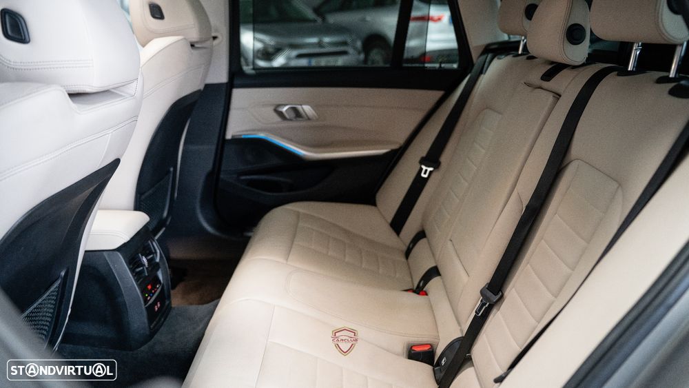 BMW 320 e Touring Line Luxury Auto - 41
