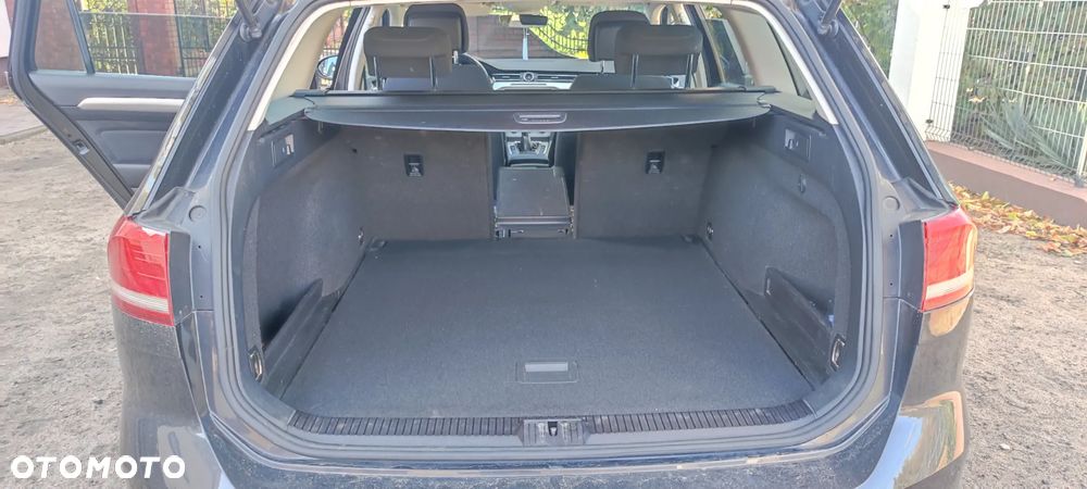 Volkswagen Passat 2.0 TDI BMT Comfortline - 13