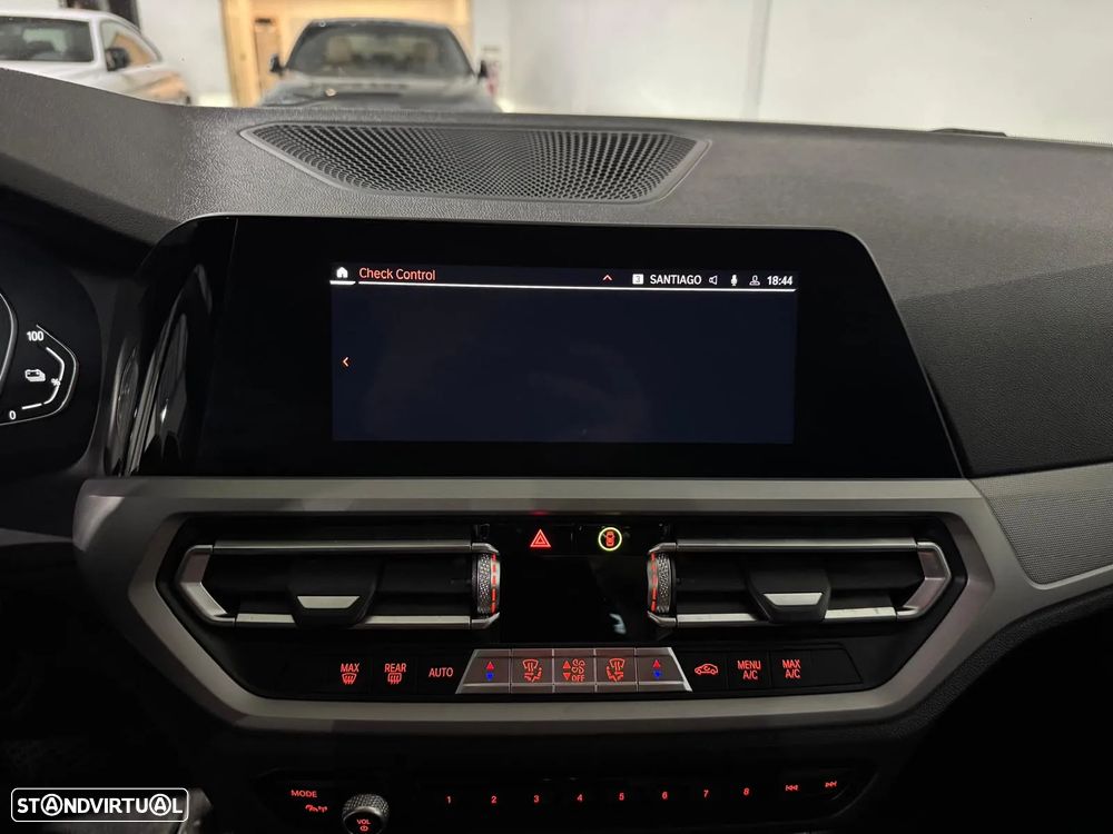 BMW 330 e Touring Pack M Auto - 25