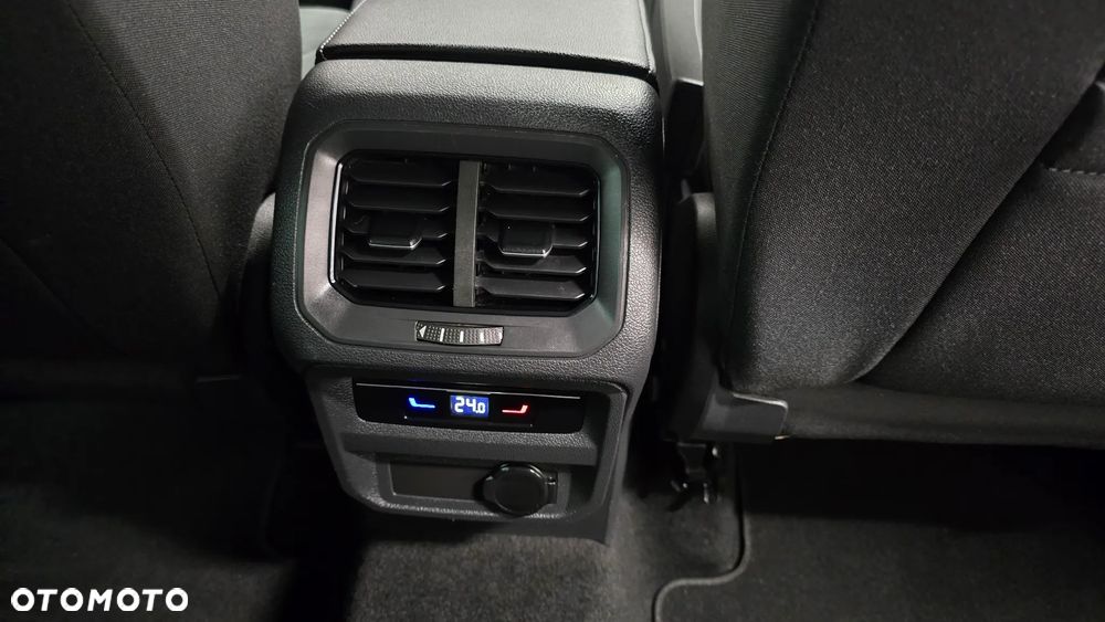 Volkswagen Tiguan 2.0 TSI 4Mot Elegance DSG - 11